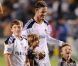 David Beckham et ses enfants Brooklyn, Romeo et Cruz le 16 octobre 2011 lors d'un match face aux Chivas USA au Home Depot Center de Los Angeles