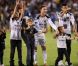 David Beckham et ses enfants Brooklyn, Romeo et Cruz le 16 octobre 2011 lors d'un match face aux Chivas USA au Home Depot Center de Los Angeles