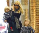 Claudia Schiffer et ses deux filles Cosima et Clementine<br />