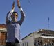 Le coureur espagnol Alberto Contador, triple vainqueur du Tour de France, a épousé samedi 5 novembre sa compagne de longue date Macarena Pescador dans sa ville natale de Pinto.