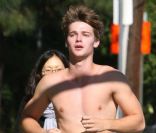 Patrick Schwarzenegger s\'entraine dur à Los Angeles le 5 novembre 2011