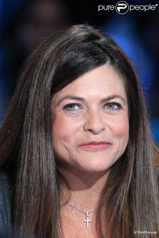 Charlotte Valandrey sur le tournage de Vendredi sur un plateau (émission diffusée le vendredi 11 novembre 2011).