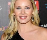 Elisha Cuthbert lors de la TV Guide Hot List Party, le lundi 7 novembre à Los Angeles.