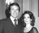 Natalie Wood et son mari Robert Wagner posent lors d'une soirée parisienne en novembre 1978 
