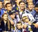 David Beckham et ses trois fils, Brooklyn, Romeo et Cruz le 20 novembre 2011 au Home Depot Center de Carson à Los Angeles après sa victoire en finale du championnat des États-Unis