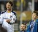 David Beckham le 20 novembre 2011 au Home Depot Center de Carson à Los Angeles avec ses fils Cruz et Brooklyn après sa victoire en finale du championnat des États-Unis