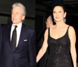 Catherine Zeta-Jones et Michael douglas arrivent au gala de charité des enfants de Tchernobyl, à New York le 21 novembre 2011.