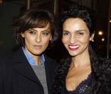 Inès de la Fressange et Farida Khelfa ont assisté à la soirée de la galerie du Passage à Paris le 21 novembre 2011