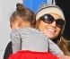 Jennifer Lopez avec son adorable poupée Emme à Los Angeles le 17 novembre 2011