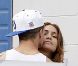 Jennifer Lopez et Casper Smart ne peuvent plus se quitter lors d'une pause entre deux répétitions de danse à Los Angeles le 18 novembre 2011