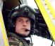 Le prince William, à bord de son hélicoptère, sauve deux marins