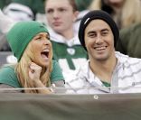 Hayden Panettiere et son petit ami Scotty McKnight au MetLife Stadium à East Rutherford, dans le New Jersey, le 27 novembre 2011<br />