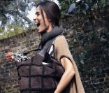 Elodie Bouchez pose pour la collection automne/hiver 2011/2012 de Club Monaco