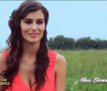  Miss Limousin se présente dans un portrait individuel, le samedi 3 décembre 2011 à Brest à l'occasion de l'élection de Miss France 2012. 