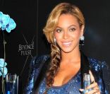Beyoncé s'est également lancée sur le marché de la beauté avec son parfum Pulse. 