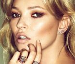 Kate Moss : Fatalement sublime avec ses parures