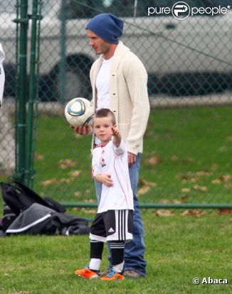 David Beckham le 12 novembre 2011 avec son fils Cruz