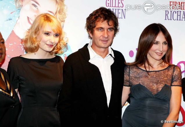 Déborah François, Pierre Rambaldi et Elsa Zylberstein à l'avant-première des  Tribulations d'une caissière , à Paris, le 12 décembre 2011.