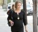 Hilary Duff enceinte, fait du shopping avec sa mère à Los Angeles le 14 décembre 2011