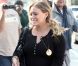 Hilary Duff enceinte, fait du shopping avec sa mère à Los Angeles le 14 décembre 2011