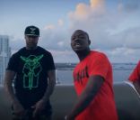 Booba, Gato Do Bato et Pilly Poe dans le clip de Corner