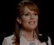 Julianne Moore se dévoile métamorphosée en Sarah Palin