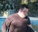 Chaz Bono quitte sa maison laissant sa petite amie Jennifer Elia seule, à Los Angeles le 21 décembre 2011