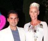 Brigitte Nielsen prend la pose aux côtés de son mari Mattia Dessi à Saint-Tropez en août 2011