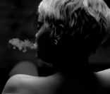 Rihanna dans le clip de You Da One, extrait de Talk That Talk