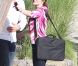 Stéphanie Seymour arrive à St-Barth avec sa belle famille nombreuse. Décembre 2011 