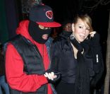 Nick Cannon et Mariah Carey sont en vacances à Aspen. Le 23 décembre 2011.