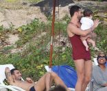 Marc Jacobs et Lorenzo Martone reçoivent la visite de Rachel Zoe et de son fils Skyler. Saint Barthélémy, le 27 décembre 2011.