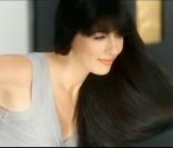 Nolwenn Leroy et ses cheveux magnifiques dans la publicité pour la marque de shampoing Pantene
