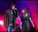 Camille et Raphaël, cérémonie du prix Constantin, à l'Olympia de Paris, le 17 octobre 2011. 