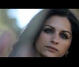 Image extraite du teaser du clip Untouchable de Laetitia Larusso et B-Real (Cypress Hill). Le clip intégral est attendu fin janvier 2012.