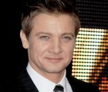 Jeremy Renner : L'acteur de 'Mission : Impossible 4' blessé dans une bagarre