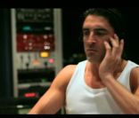 Greg Basso. Koxie, qui cherche désespérément un partenaire pour réaliser une sextape afin de promouvoir son nouvel album, ratisse large mais ne se prend que des rateaux... Encore un sketch et des guests en pagaille pour le 4e épisode de sa websérie  Buzz moi  !