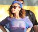 Rihanna, craquante, sous le soleil de la Barbade avec son petit frère le 29 décembre 2011