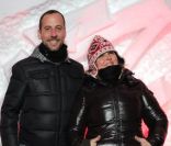 Fred Testot et Valérie Damidot lors d'une soirée montagnarde dans un igloo pendant le festival du film de comédie de l'Alpe d'Huez, le 18 janvier 2012