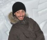 Arié Elmaleh lors d'une soirée montagnarde dans un igloo pendant le festival du film de comédie de l'Alpe d'Huez, le 18 janvier 2012