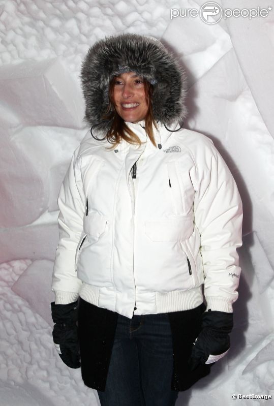 Vanessa Demouy lors d'une soirée montagnarde dans un igloo pendant le festival du film de comédie de l'Alpe d'Huez, le 18 janvier 2012