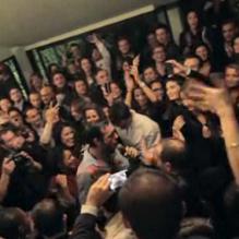 La foule en délire pour Charlie Winston lors du concert Talent Tout Neuf : le live pour W9
