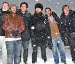 Côme Levin, Romain Lévy, Douglas Attal, Clovis Cornillac, Manu Payet et Pascal Demolon prennent la pose pendant le photocall de Radiostar durant le 15e Festival du film de comédie de l'Alpe d'Huez le 20 janvier 2012 