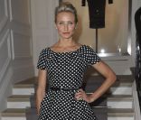 Cameron Diaz en robe à pois au défilé Dior Haute Couture à Paris le 23 janvier 2012