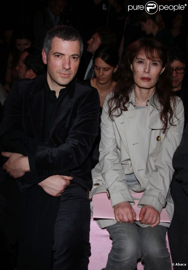 Bruno Putzulu et Bambou au premier rang du défilé Zahia à Paris le 25 janvier 2012