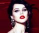Felicity Jones : la belle Anglaise, sanguine et passionnée pour Dolce & Gabbana