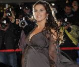 Elisa Tovati, bientôt au terme de sa seconde grossesse, a malgré tout honoré de sa présence les 13e NRJ Music Awards, où elle était nominée deux fois, avec beaucoup de grâce, à Cannes le 28 janvier 2012.