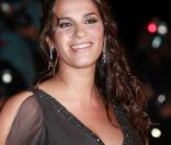Elisa Tovati, enceinte de huit mois, a malgré tout  honoré de sa présence les 13e NRJ Music Awards, où elle était nominée  deux fois, avec beaucoup de grâce, à Cannes le 28 janvier 2012.