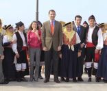 Felipe et Letizia d\'Espagne étaient en visite, le 30 janvier 2012, sur l\'île d\'El Hierro, la plus occidentale de l\'archipel des Canaries. L\'île, classée réserve de biosphère à l\'UNESCO depuis 2000, connaît la première éruption volcanique de son histo