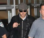 Arrivée à l\'aéroport de la Nouvelle-Orléans discrète pour Ryan Reynolds, le 20 janvier 2012.
